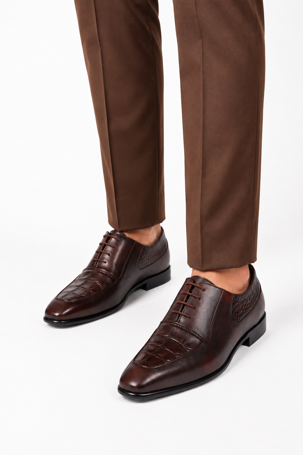 Oscar Brown Lace Up
