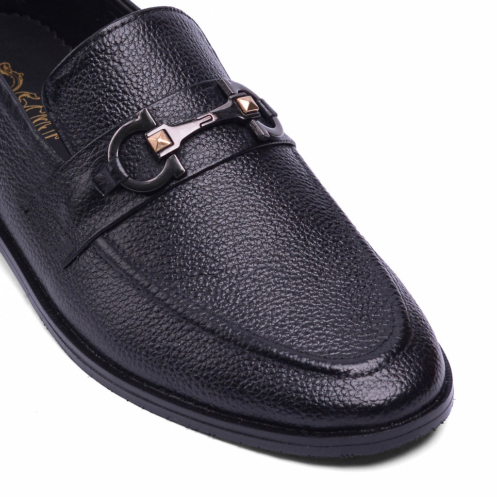 Elegant Oscar Black